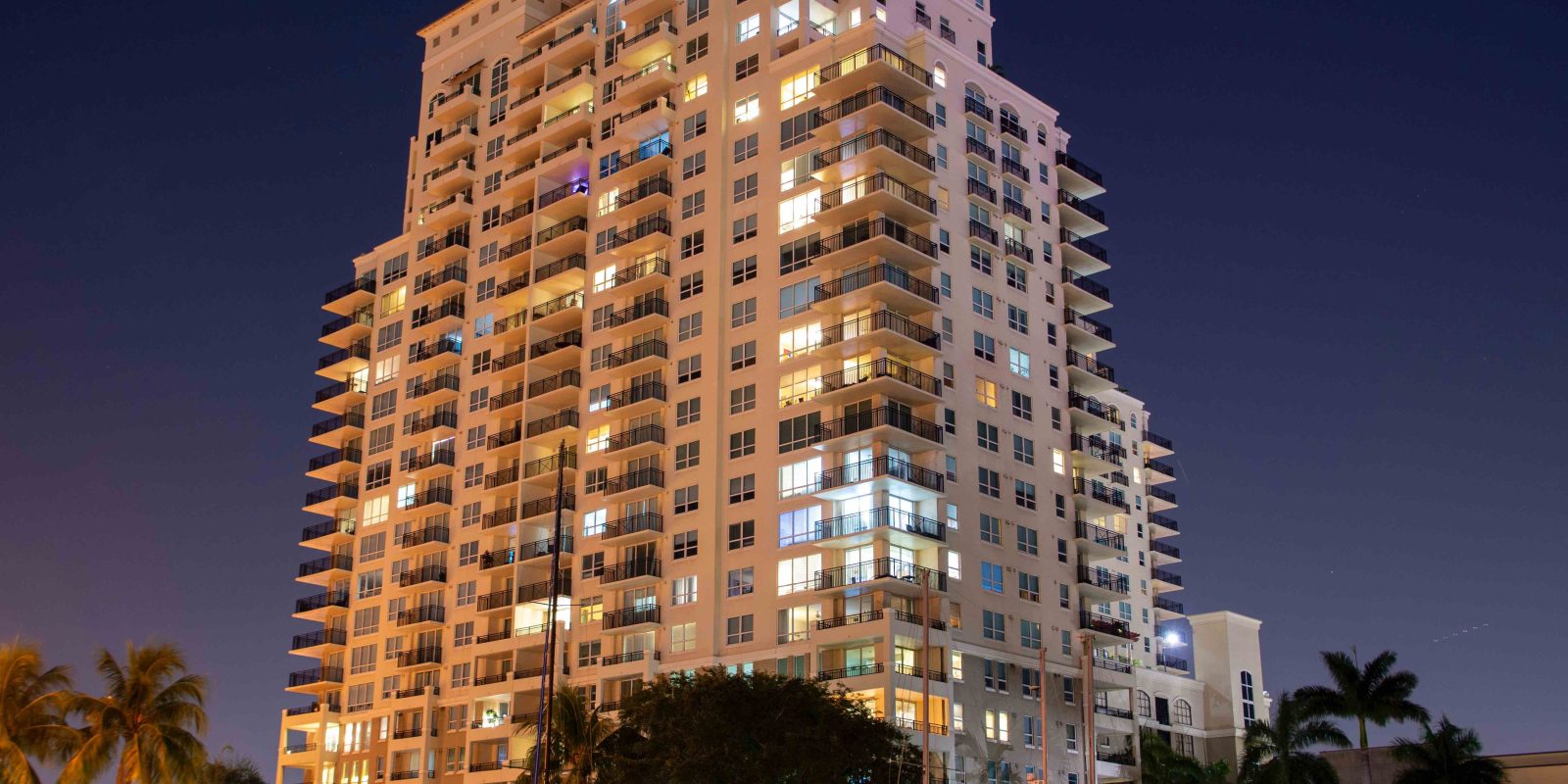 Lifering-Podcast-condo