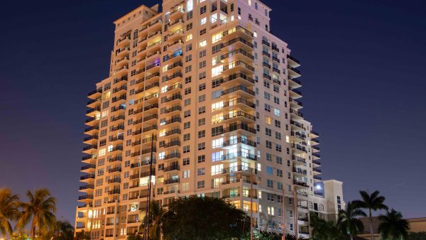 Lifering-Podcast-condo